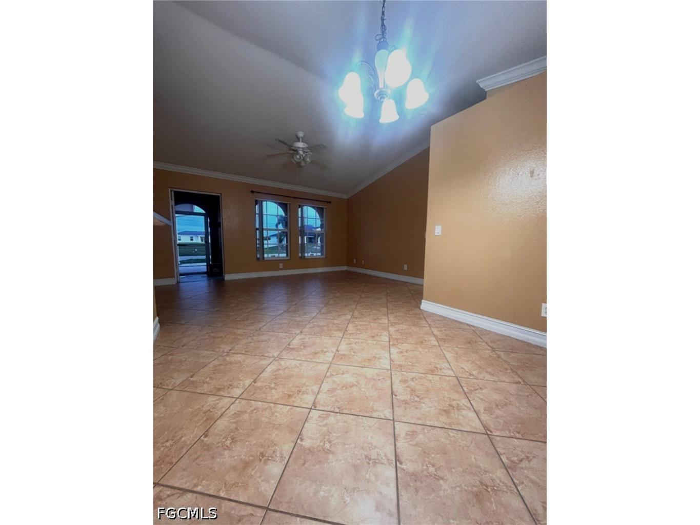 1045 NE 40th Terrace Cape Coral FL 33909 2026016865 image5