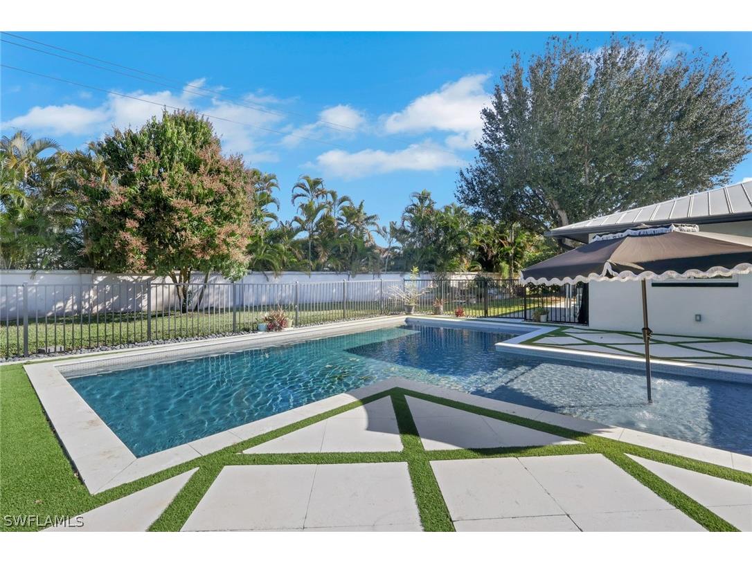 10450 Windsor Way Naples FL 34109 226009025 image25