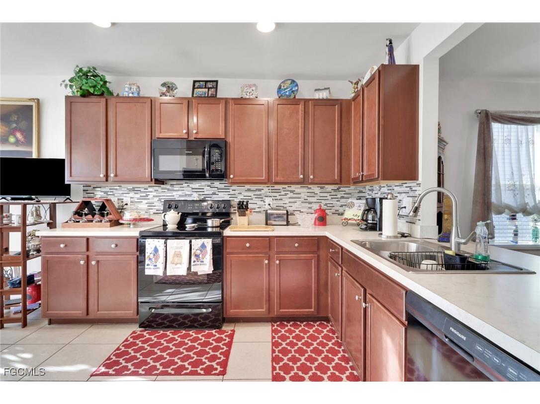 10452 Canal Brook Lane Lehigh Acres FL 33936 2025013729 image9