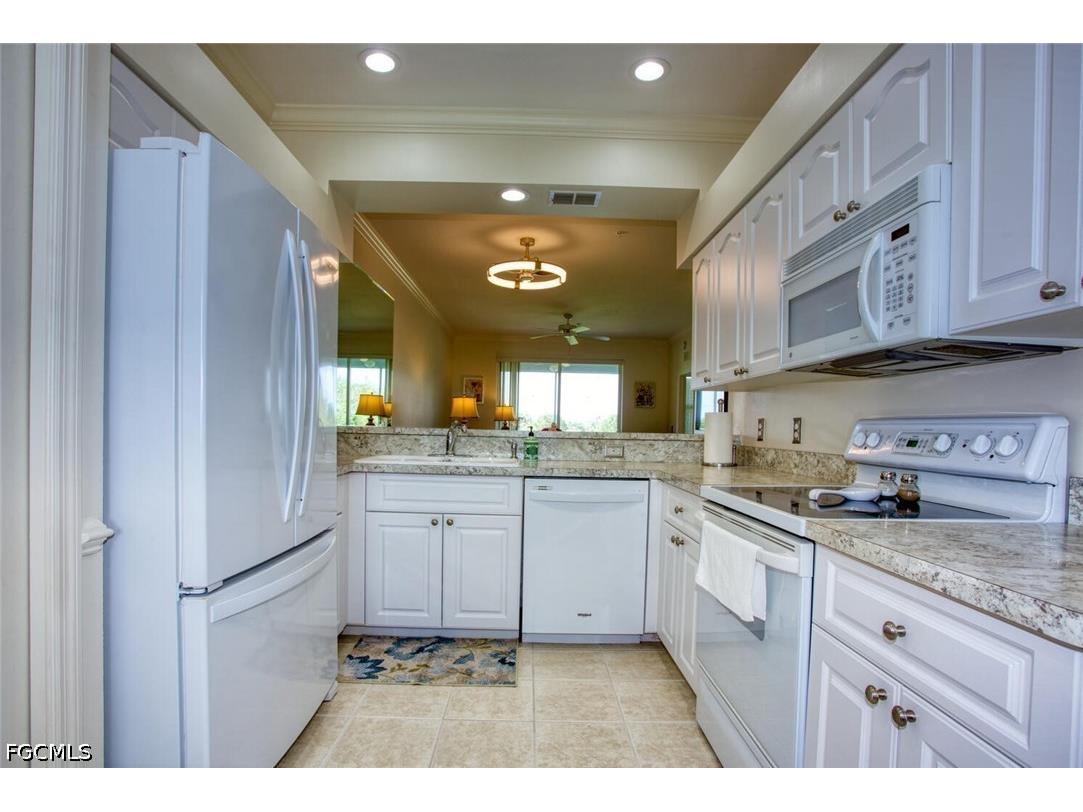 10453 Washingtonia Palm Way #3343 Fort Myers FL 33966 2026016986 image4
