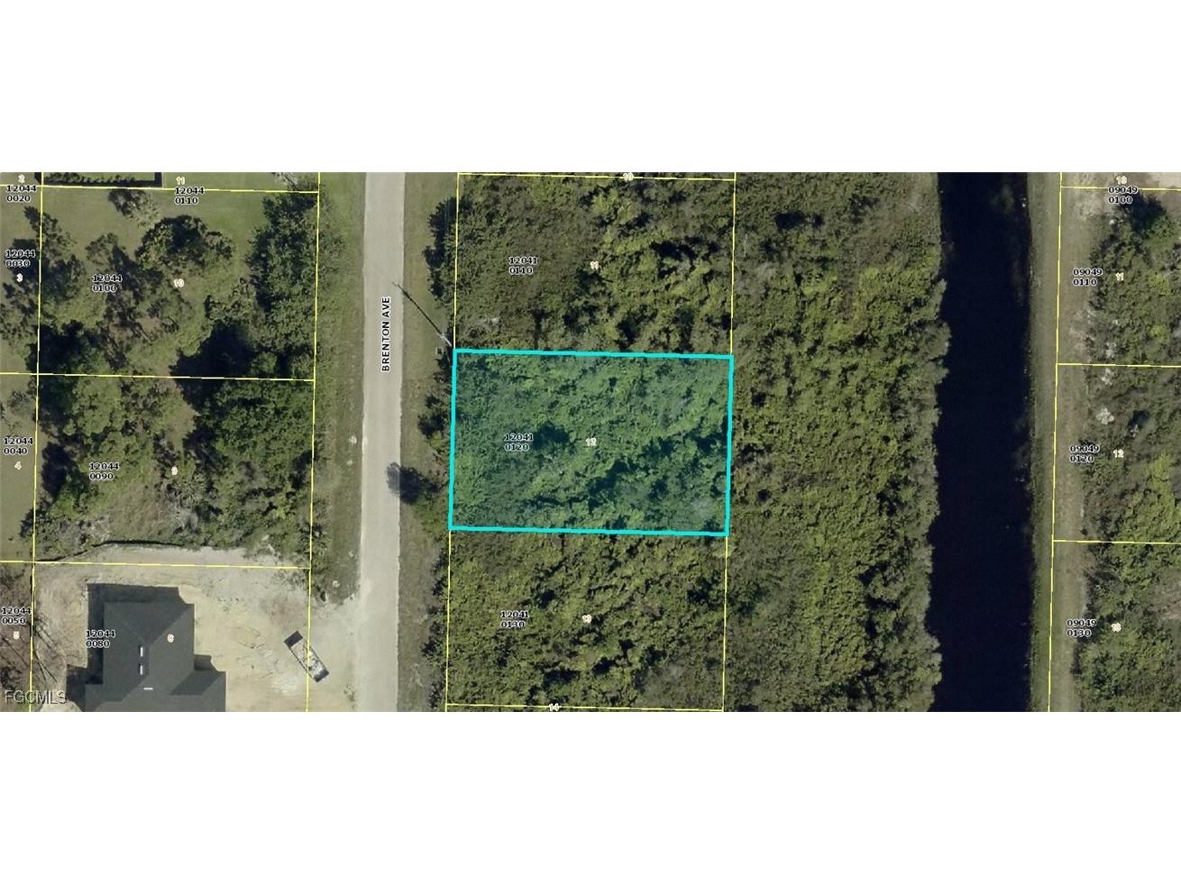 1046 Brenton Avenue Lehigh Acres FL 33974 2025010713 image1