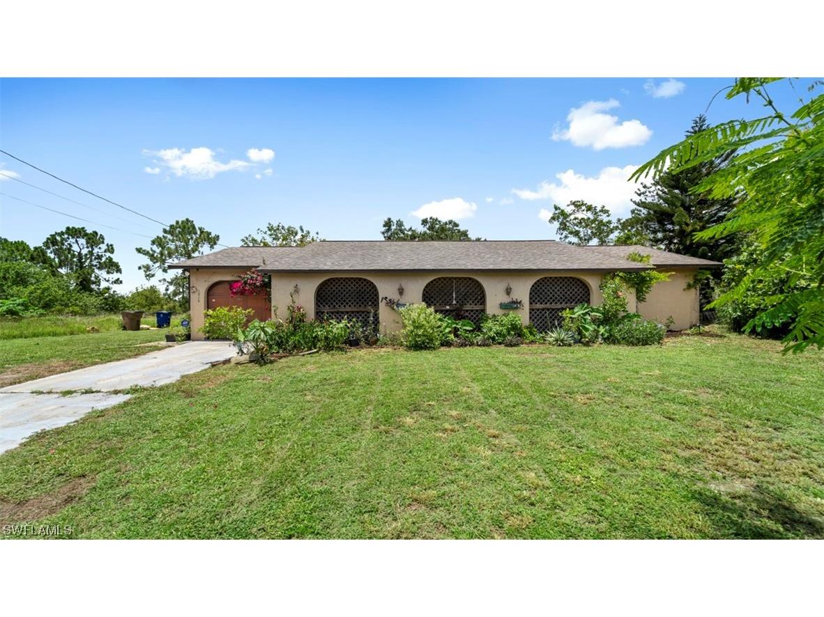 1046 Minerva Avenue S Lehigh Acres FL 33974 223047304 image1