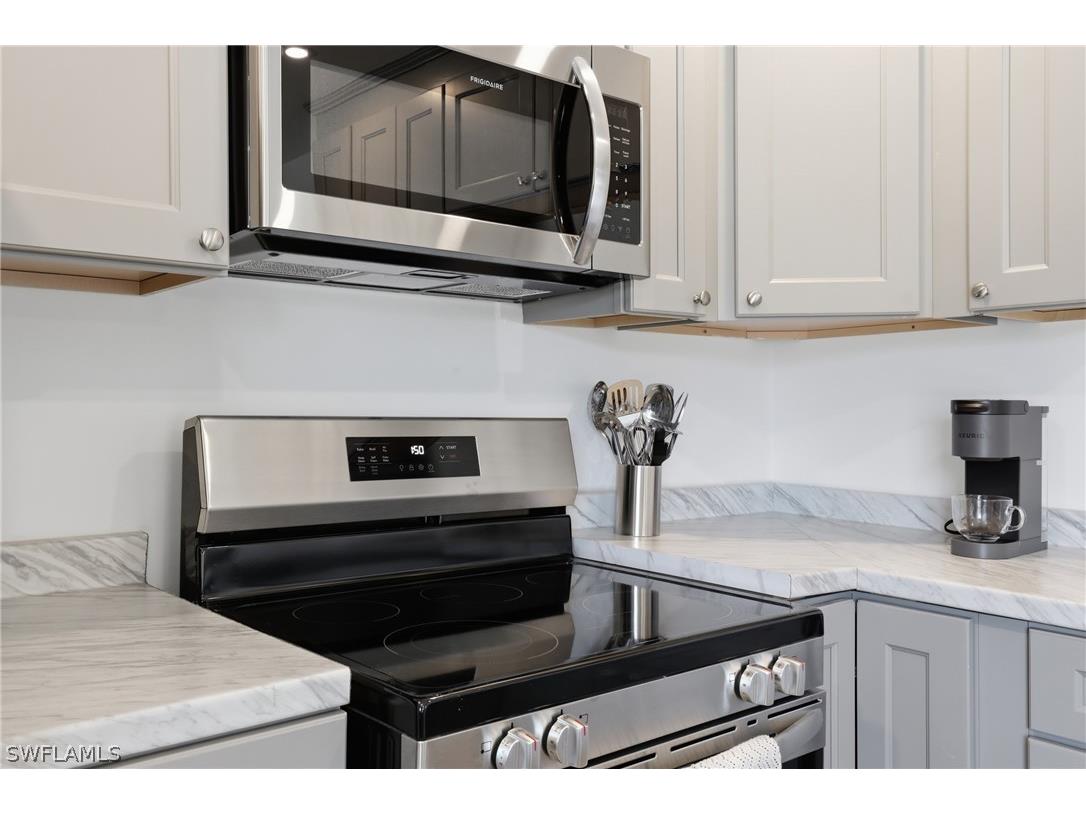 1046 Periwinkle Way Sanibel FL 33957 226011522 image25