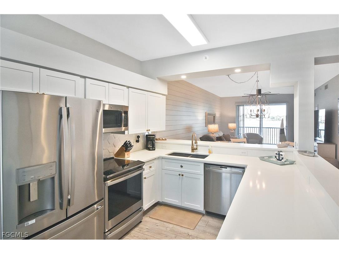 10460 Washingtonia Palm Way #1324 Fort Myers FL 33966 2026006163 image3