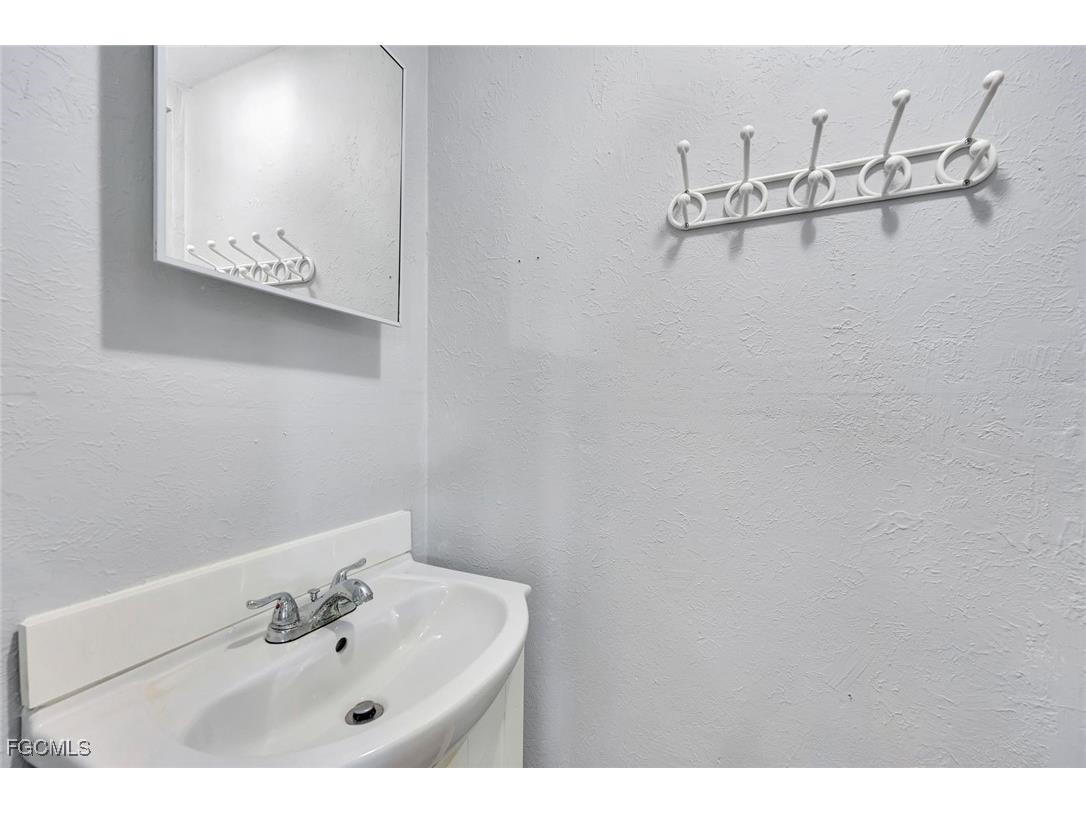 10464 Betsy Parkway Saint James City FL 33956 2025001113 image19