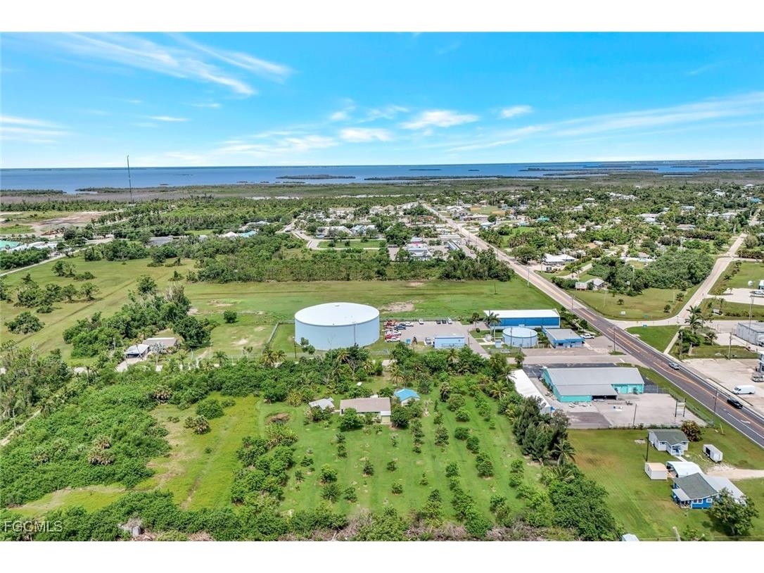 10464 Betsy Parkway Saint James City FL 33956 2025001113 image30