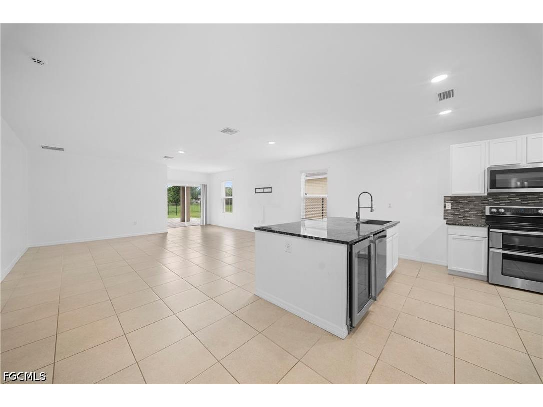 10464 Canal Brook Lane Lehigh Acres FL 33936 2026029273 image3