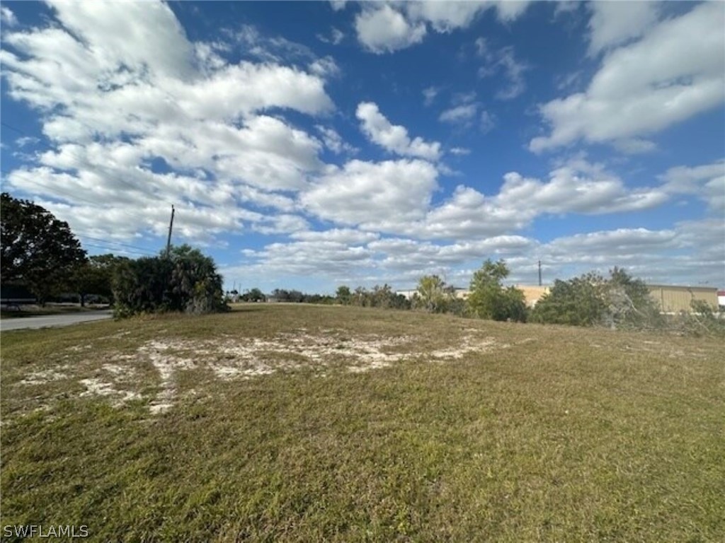 1047-1051 SE 10th Street Cape Coral FL 33990 224028126 image1