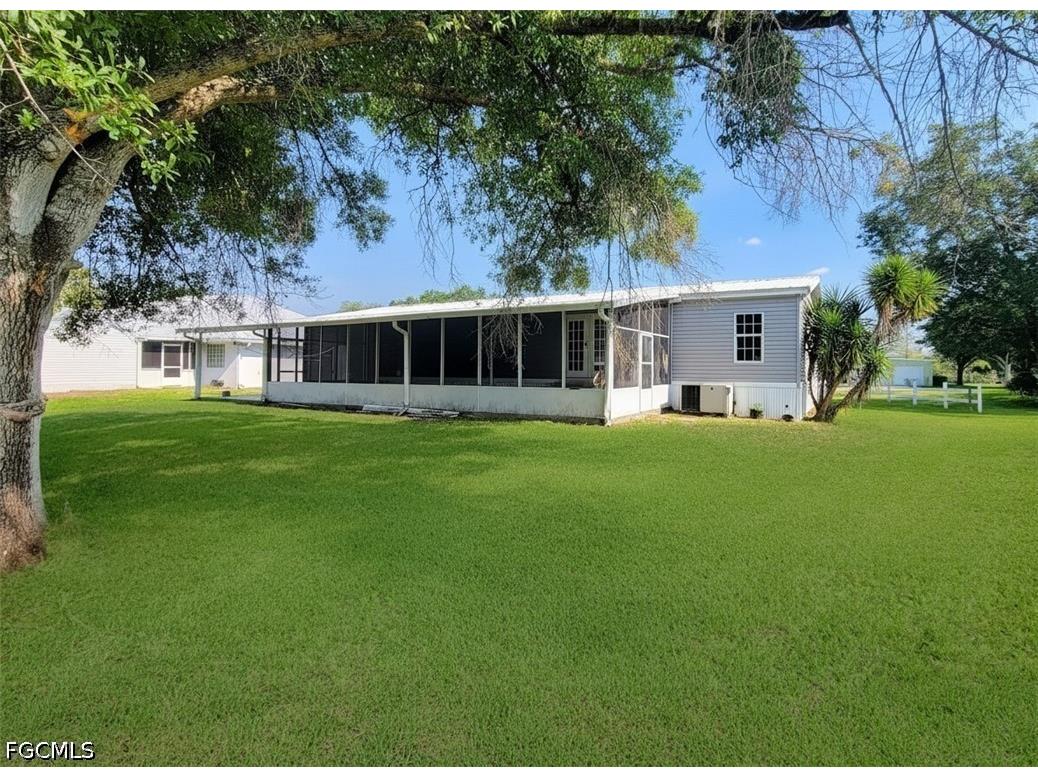 1047 Mayford Lake Road Moore Haven FL 33471 2026017785 image2