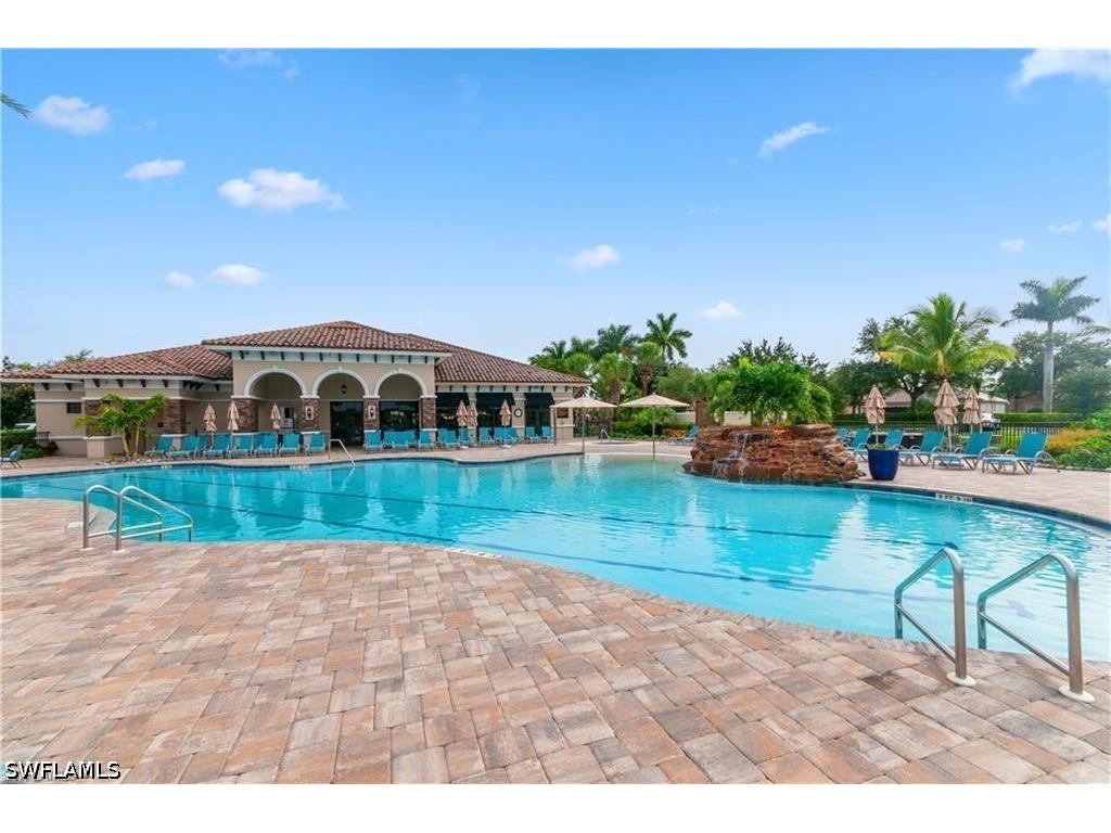10474 Smokehouse Bay Drive #102 Naples FL 34120 226019568 image16