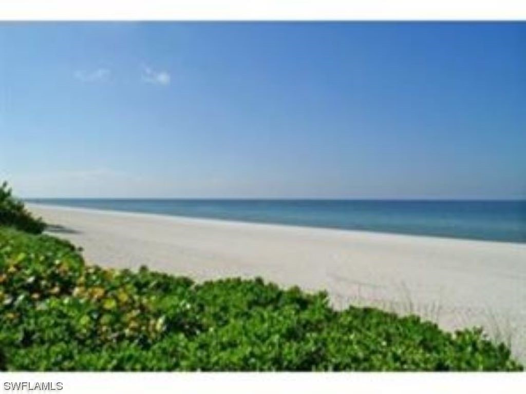 10475 Gulf Shore Drive #113 Naples FL 34108 223040470 image1