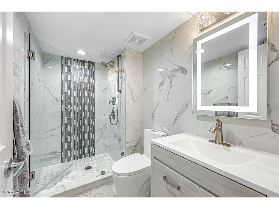 10475 Gulf Shore Drive #112 Naples FL 34108 225076216 image19