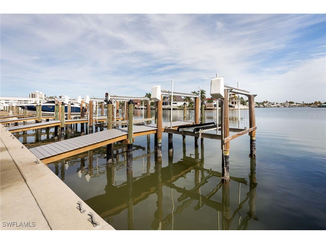 10475 Gulf Shore Drive #115 Naples FL 34108 225083823 image32