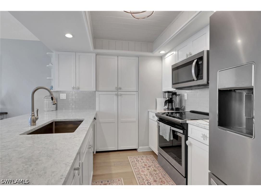 10475 Gulf Shore Drive #161 Naples FL 34108 226015865 image4