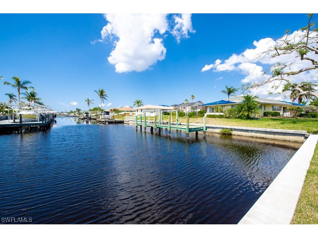 1048 Bal Isle Drive Fort Myers FL 33919 223012180 image1