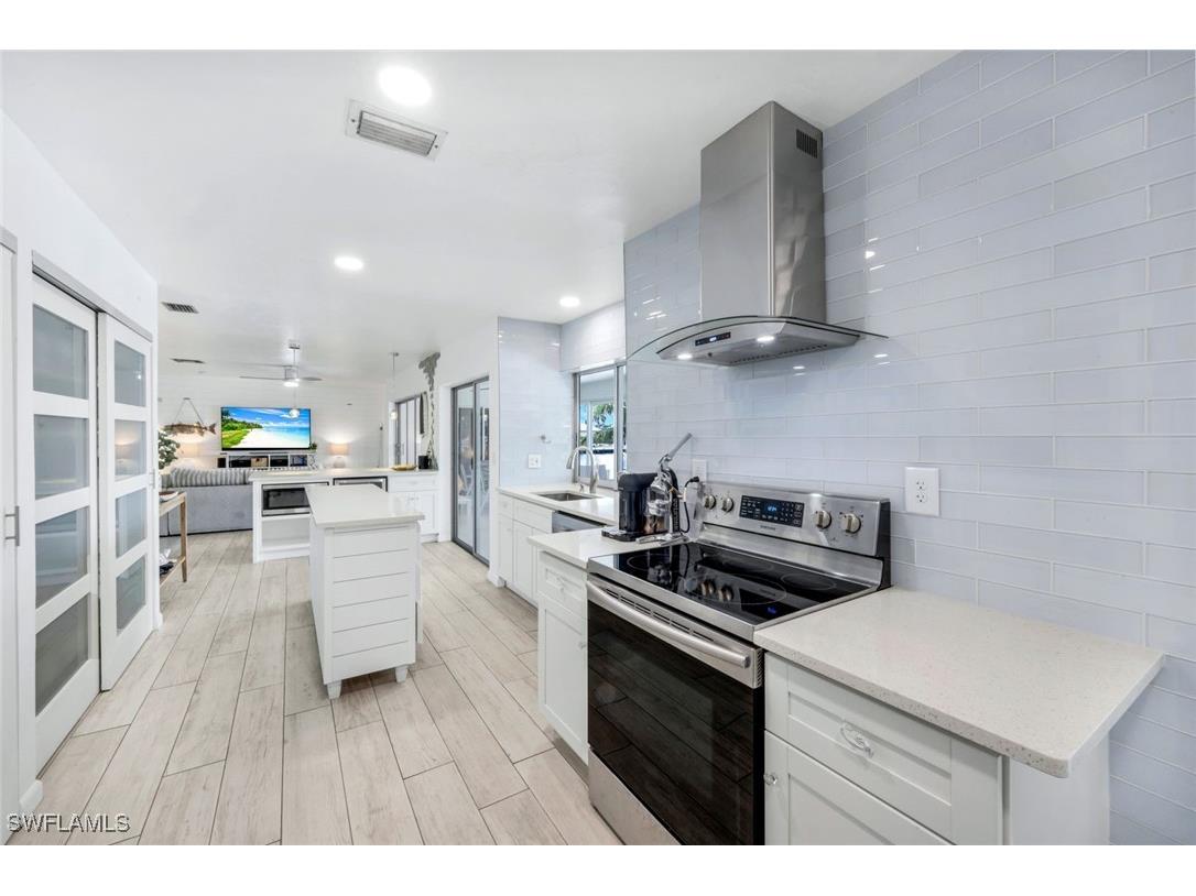 1048 Cottonwood Court Marco Island FL 34145 225062496 image10