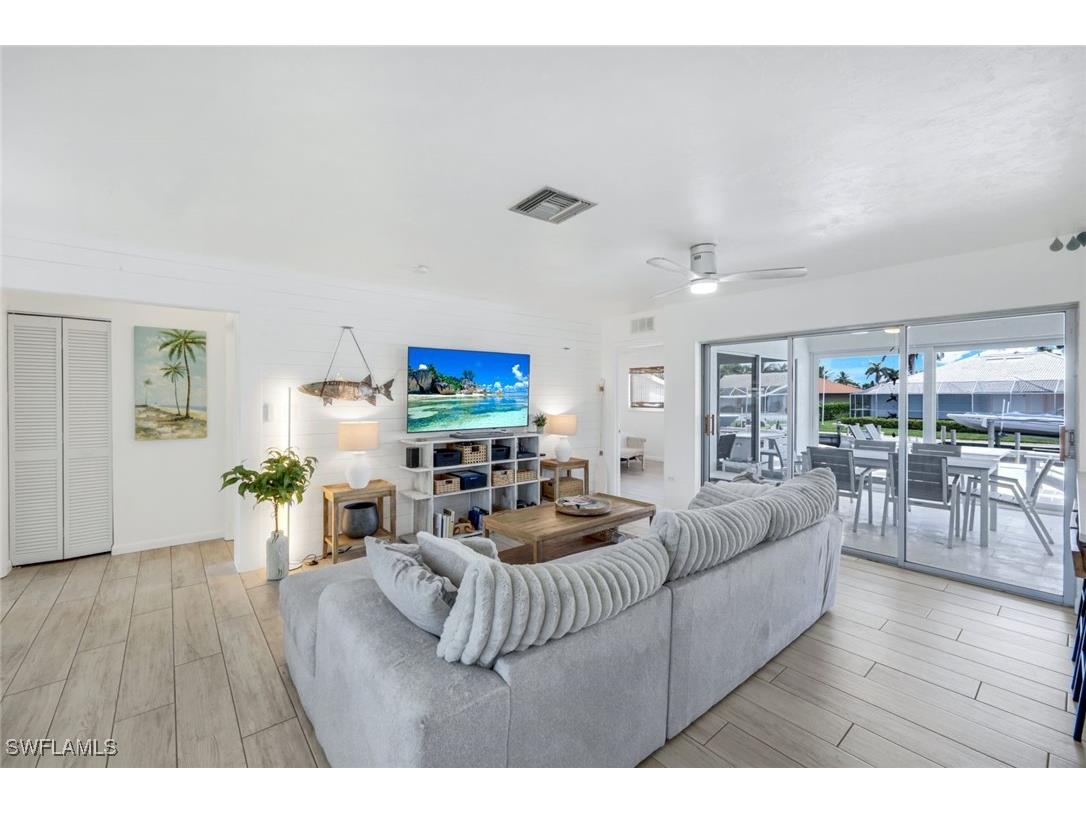 1048 Cottonwood Court Marco Island FL 34145 225062496 image3