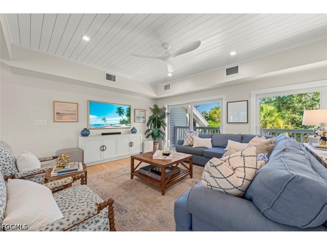 1048 Kings Crown Drive Sanibel FL 33957 2026027616 image18