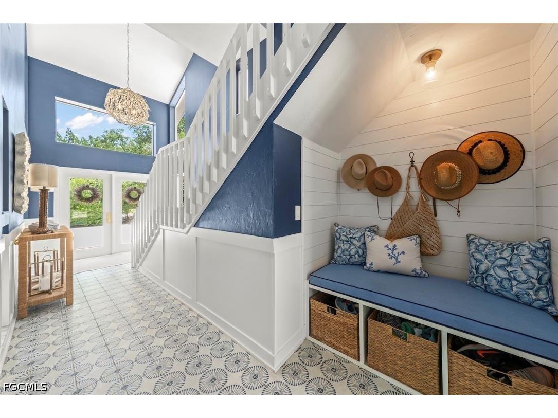 1048 Kings Crown Drive Sanibel FL 33957 2026027616 image5