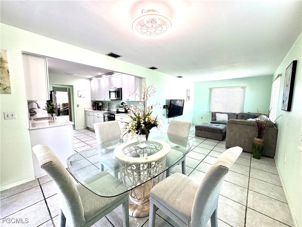 1048 Porpoise Road Venice FL 34293 2026001984 image5