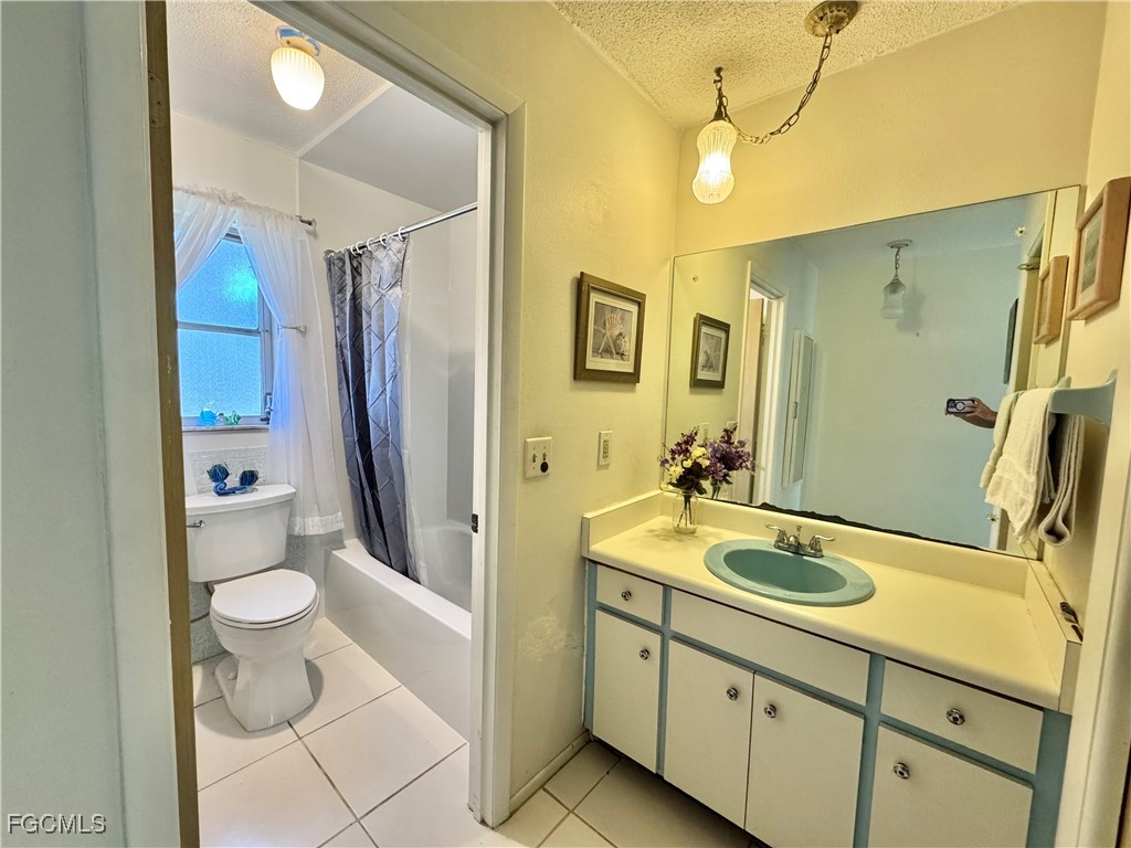 1048 Porpoise Road Venice FL 34293 2026001984 image9