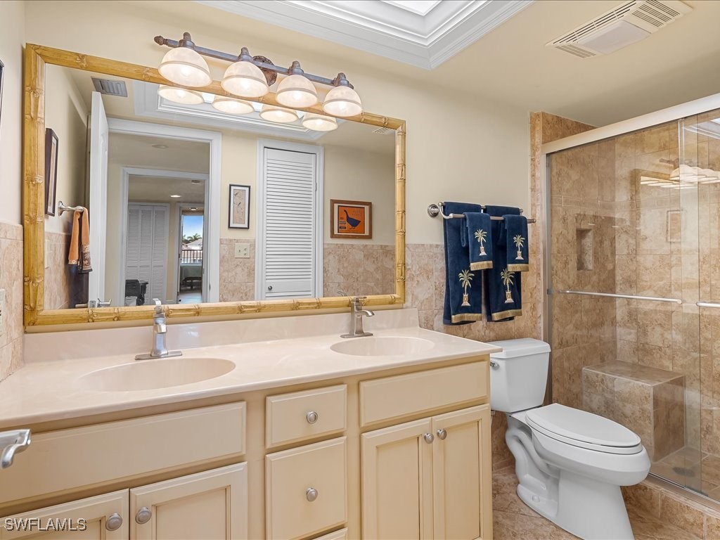 10482 Gulf Shore Drive #233 Naples FL 34108 226001269 image20