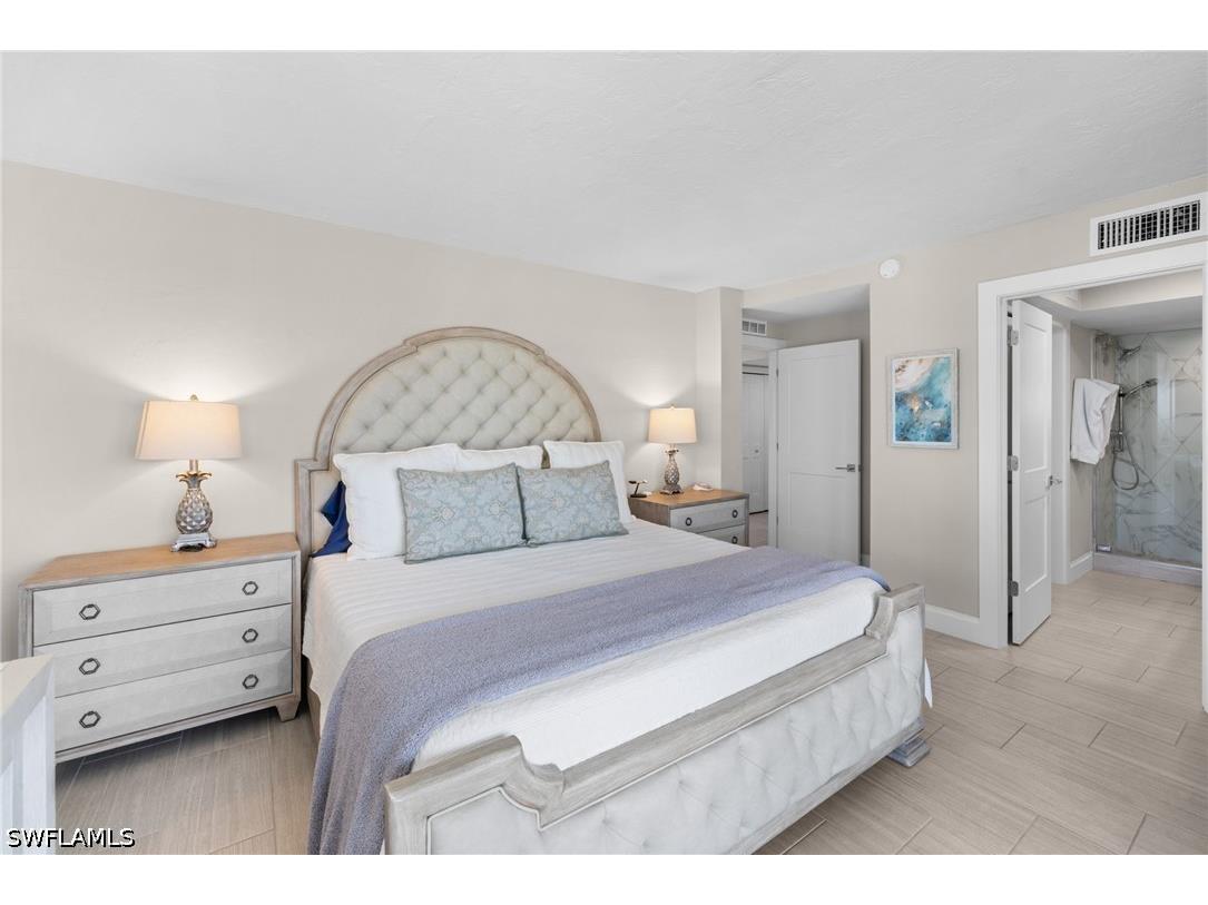 10482 Gulf Shore Drive #251 Naples FL 34108 226025600 image21