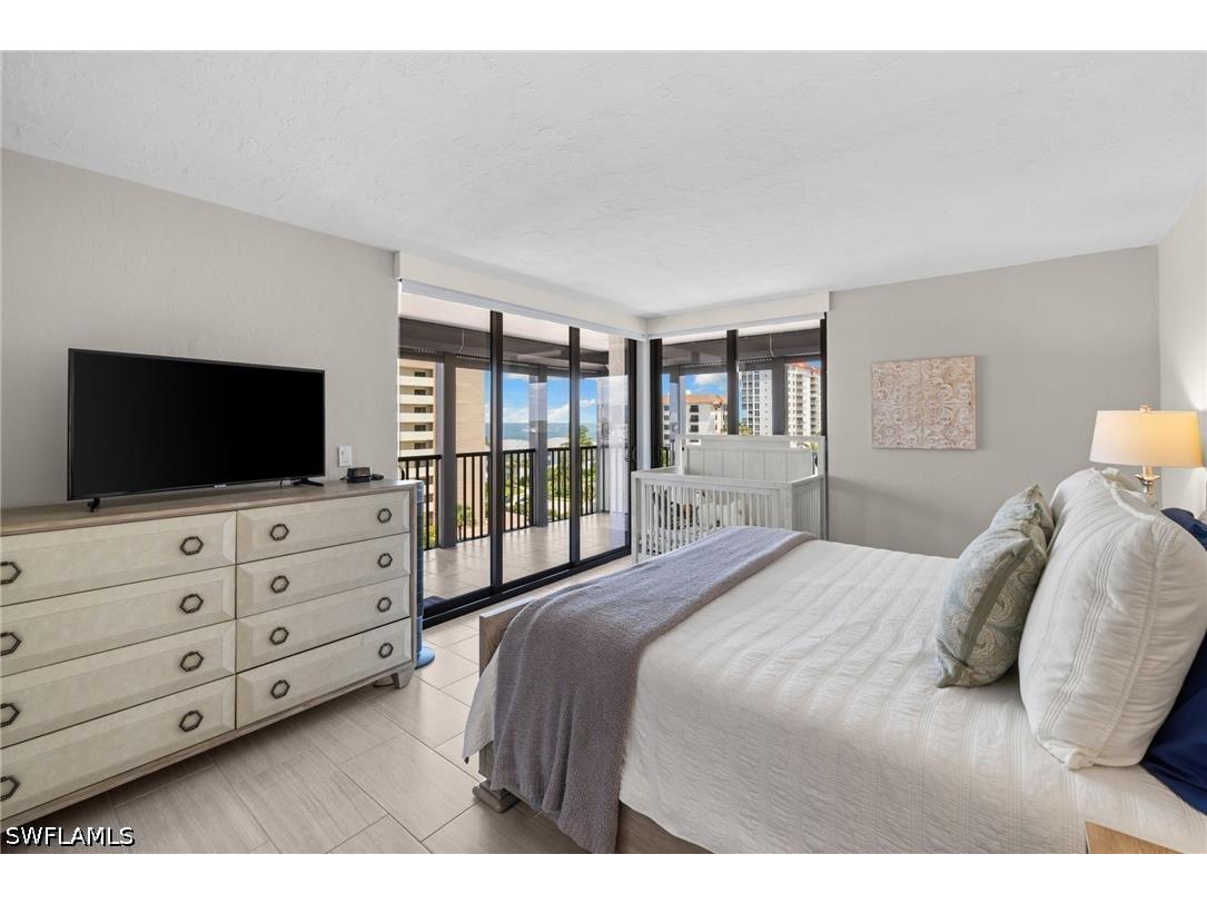 10482 Gulf Shore Drive #251 Naples FL 34108 226025600 image22