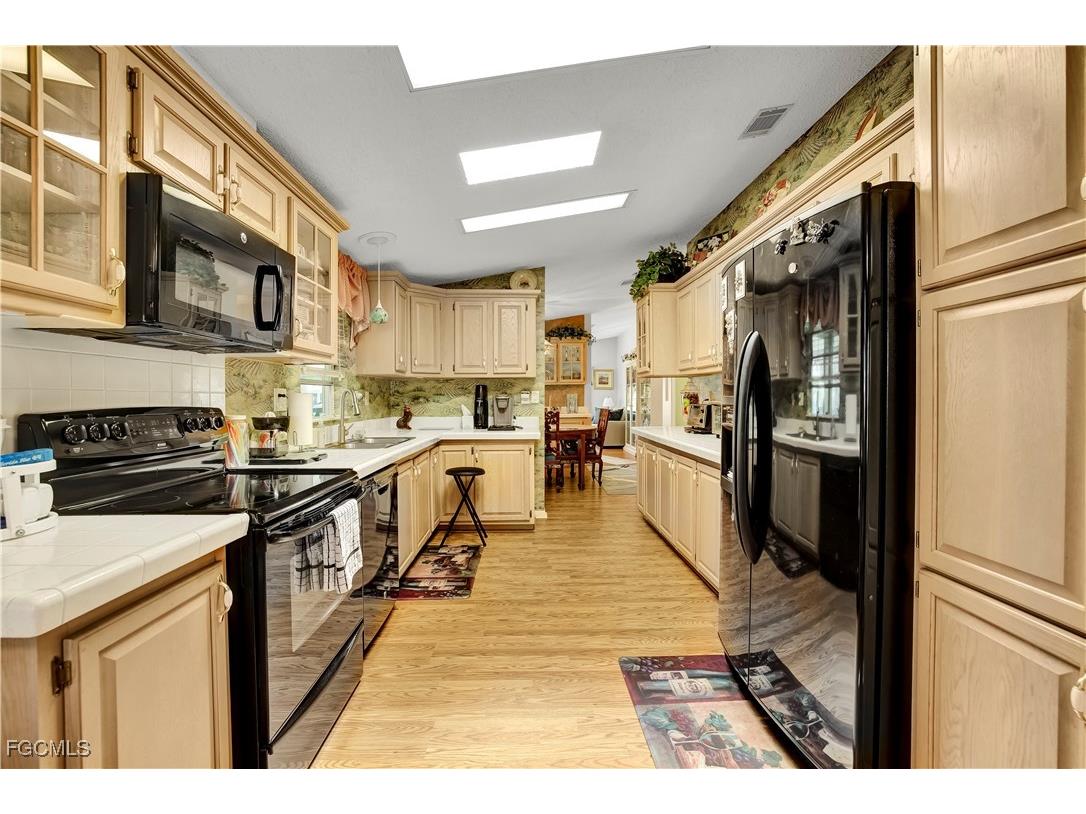 10482 Winchester Court Fort Myers FL 33908 2025006137 image11