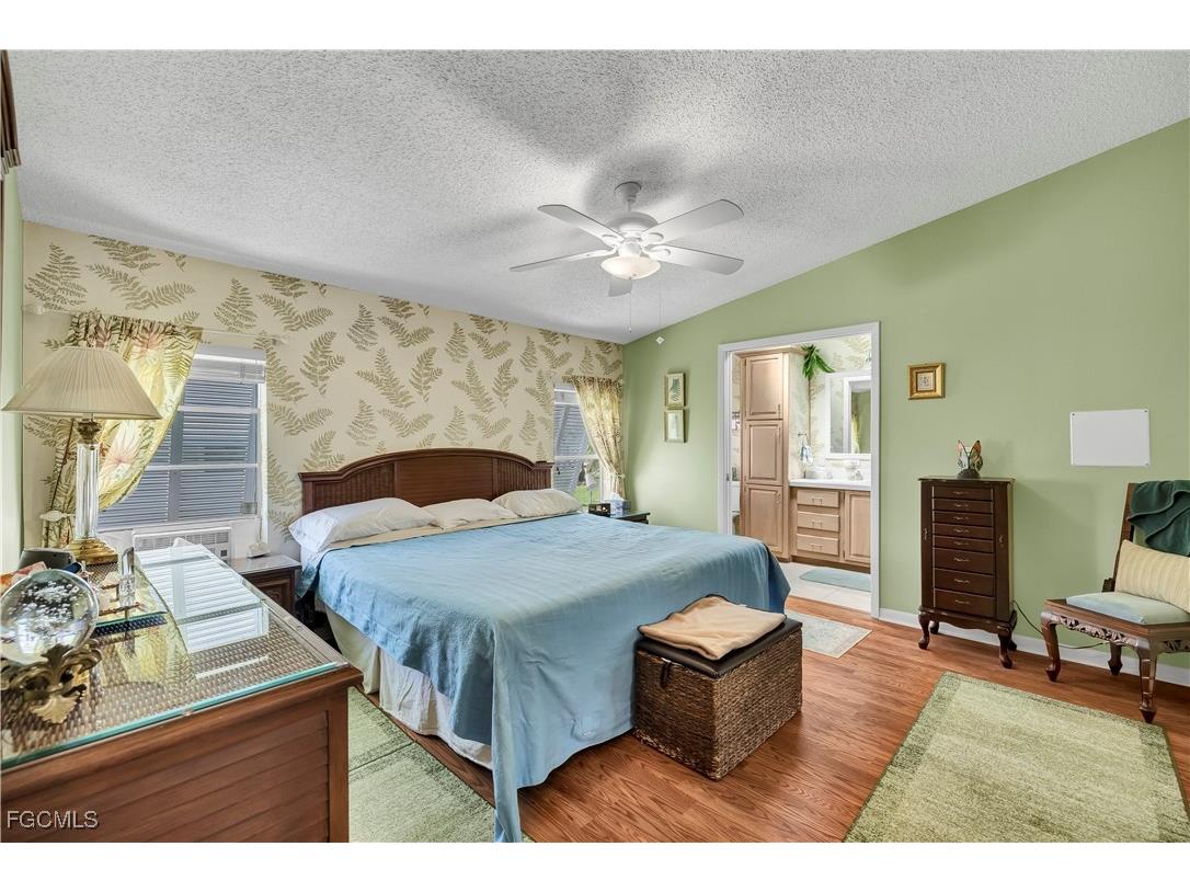 10482 Winchester Court Fort Myers FL 33908 2025006137 image12