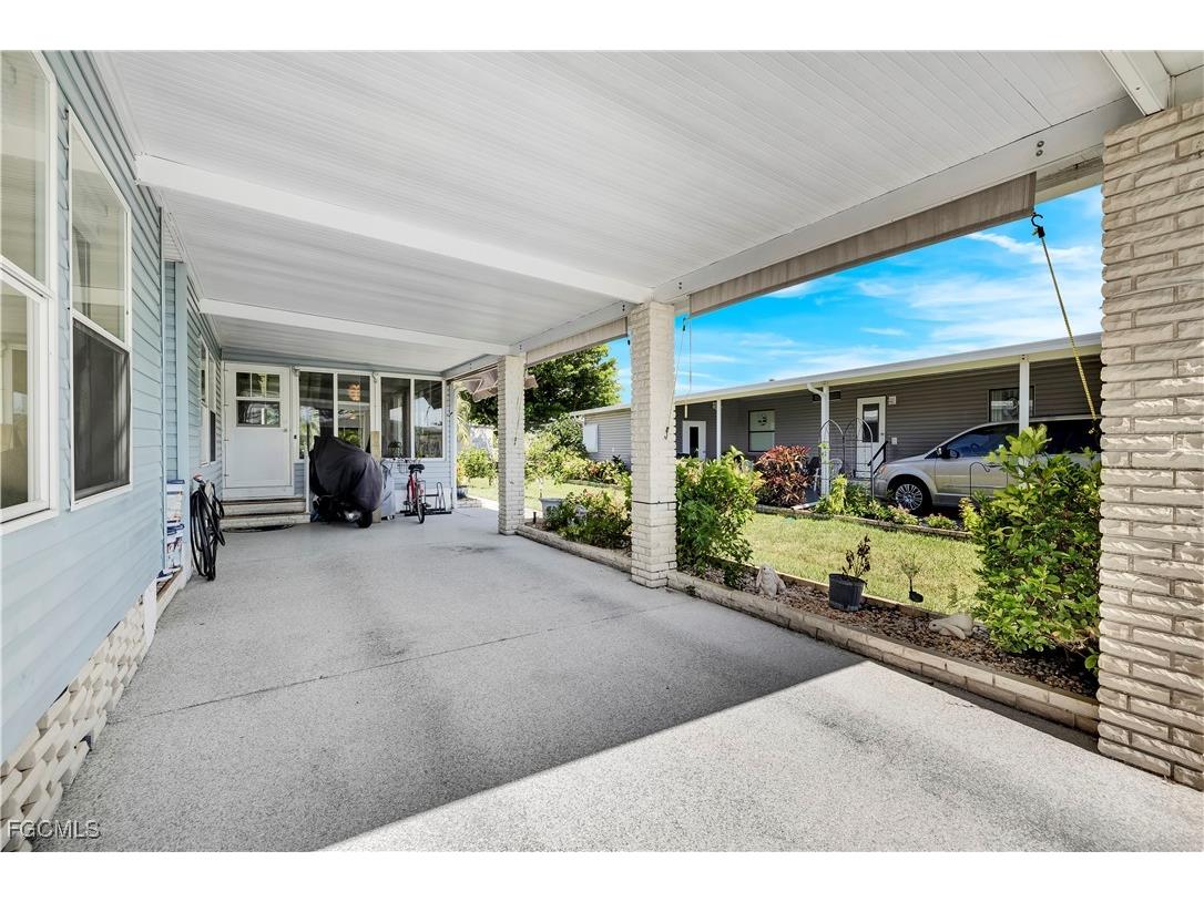 10482 Winchester Court Fort Myers FL 33908 2025006137 image3