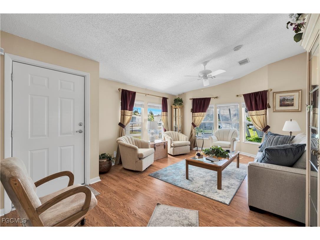 10482 Winchester Court Fort Myers FL 33908 2025006137 image7