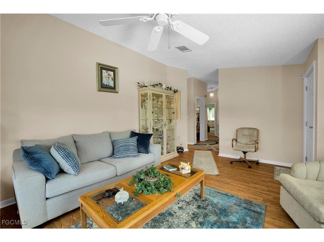 10482 Winchester Court Fort Myers FL 33908 2025006137 image9