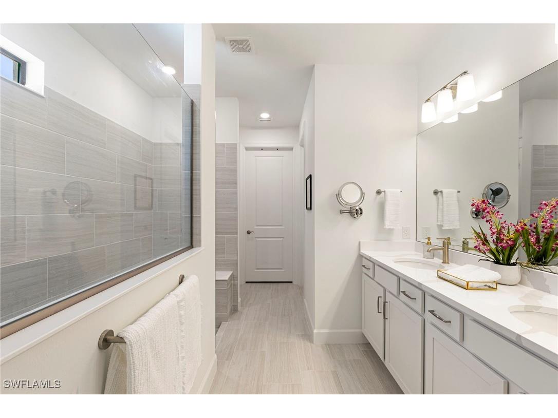 10483 Ventana Lane Naples FL 34120 225079141 image19