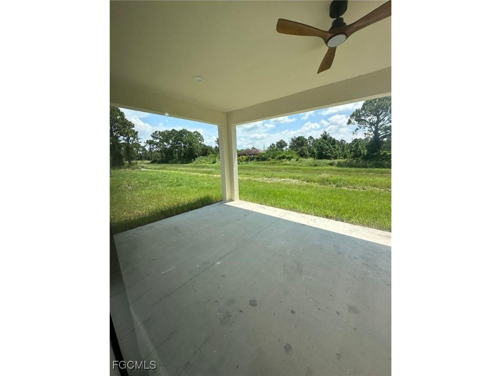1049 Citrus Avenue S Lehigh Acres FL 33974 2025009538 image11