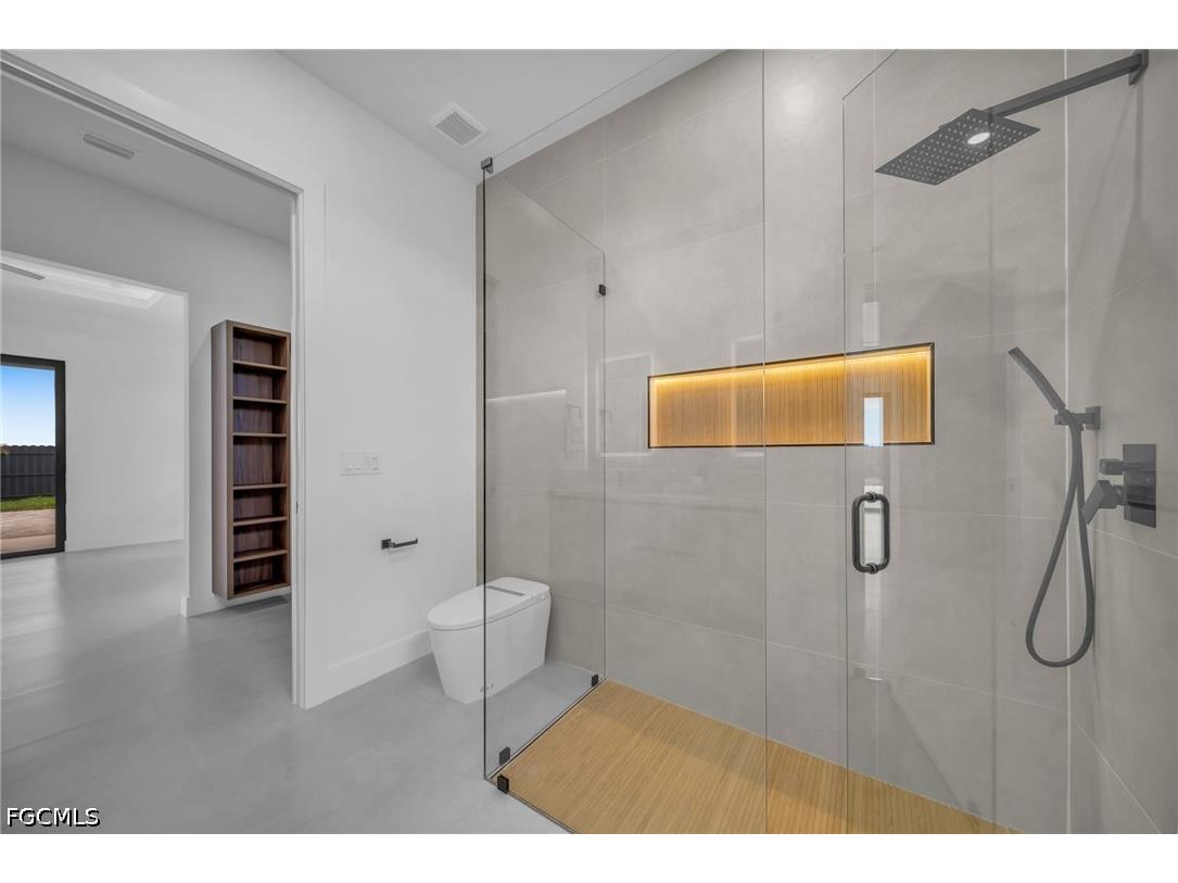 1049 Embers Parkway W Cape Coral FL 33993 2026023151 image35
