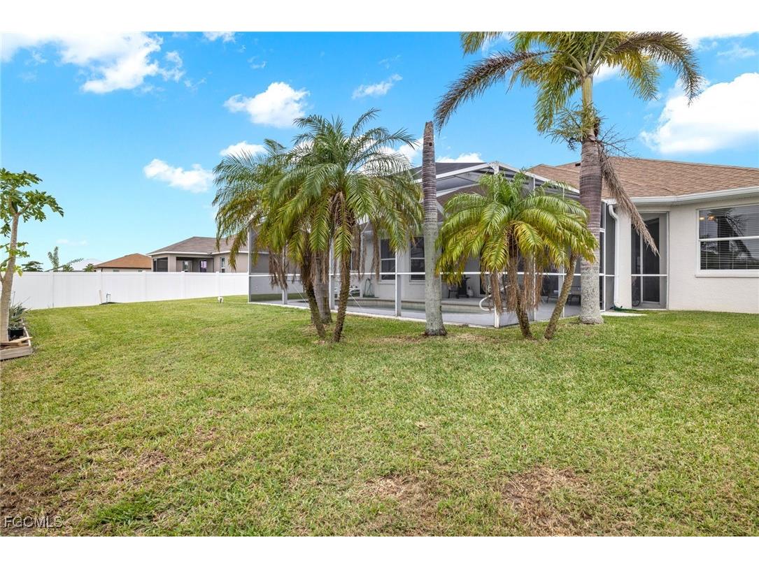 1049 NW 38th Place Cape Coral FL 33993 2025009792 image19