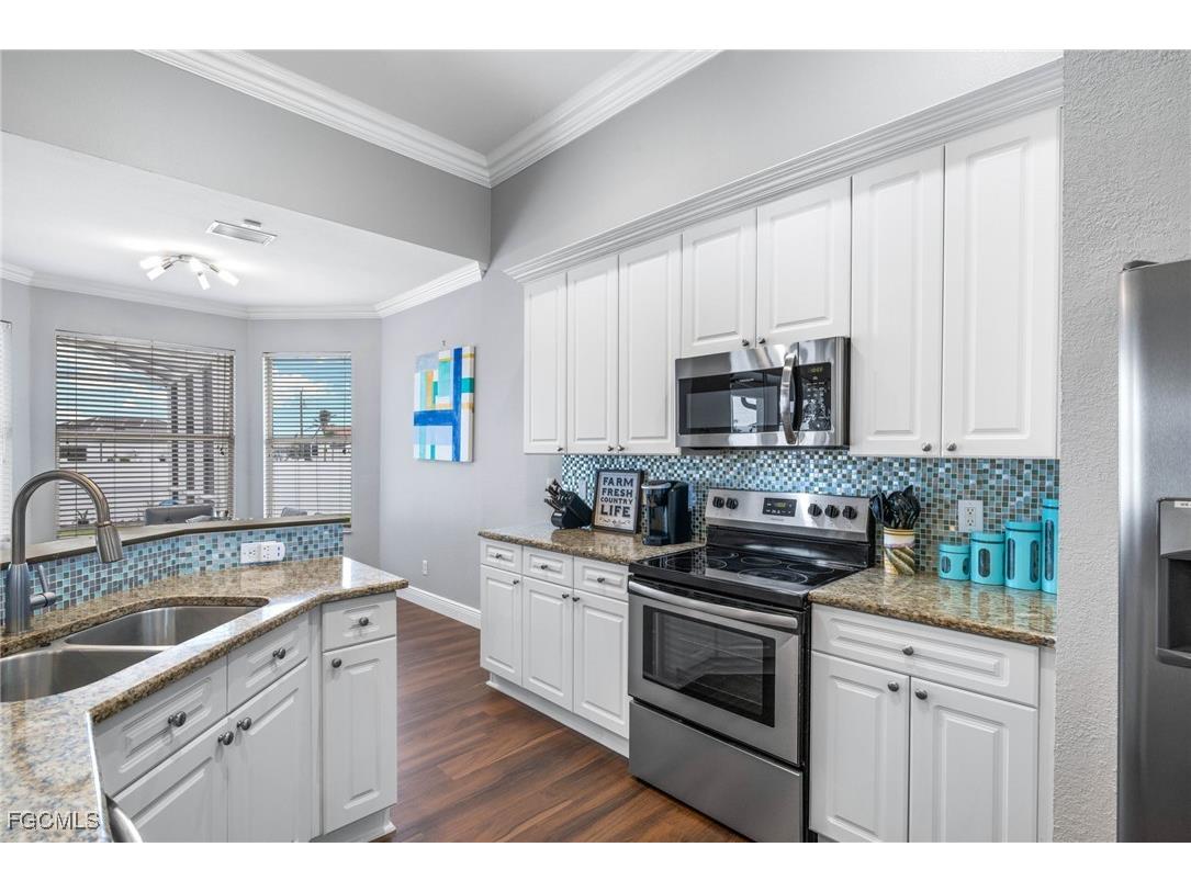 1049 NW 38th Place Cape Coral FL 33993 2025009792 image24