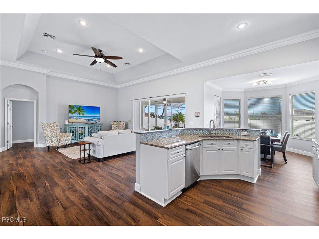 1049 NW 38th Place Cape Coral FL 33993 2025009792 image28