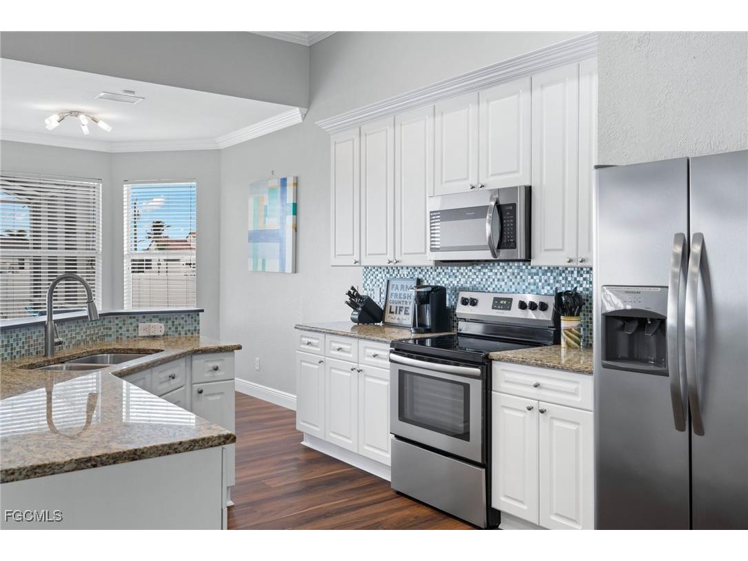 1049 NW 38th Place Cape Coral FL 33993 2025009792 image6