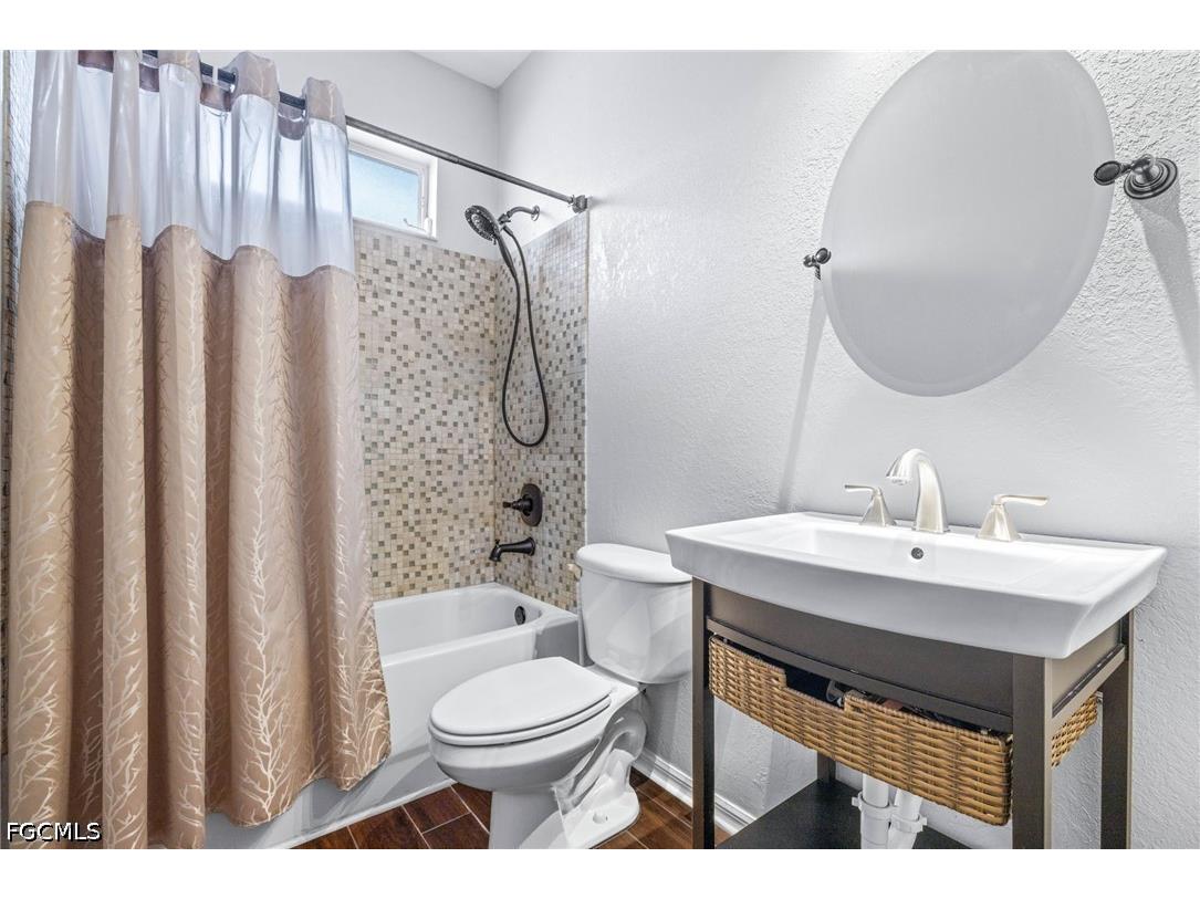 1049 NW 38th Place Cape Coral FL 33993 2026028392 image15