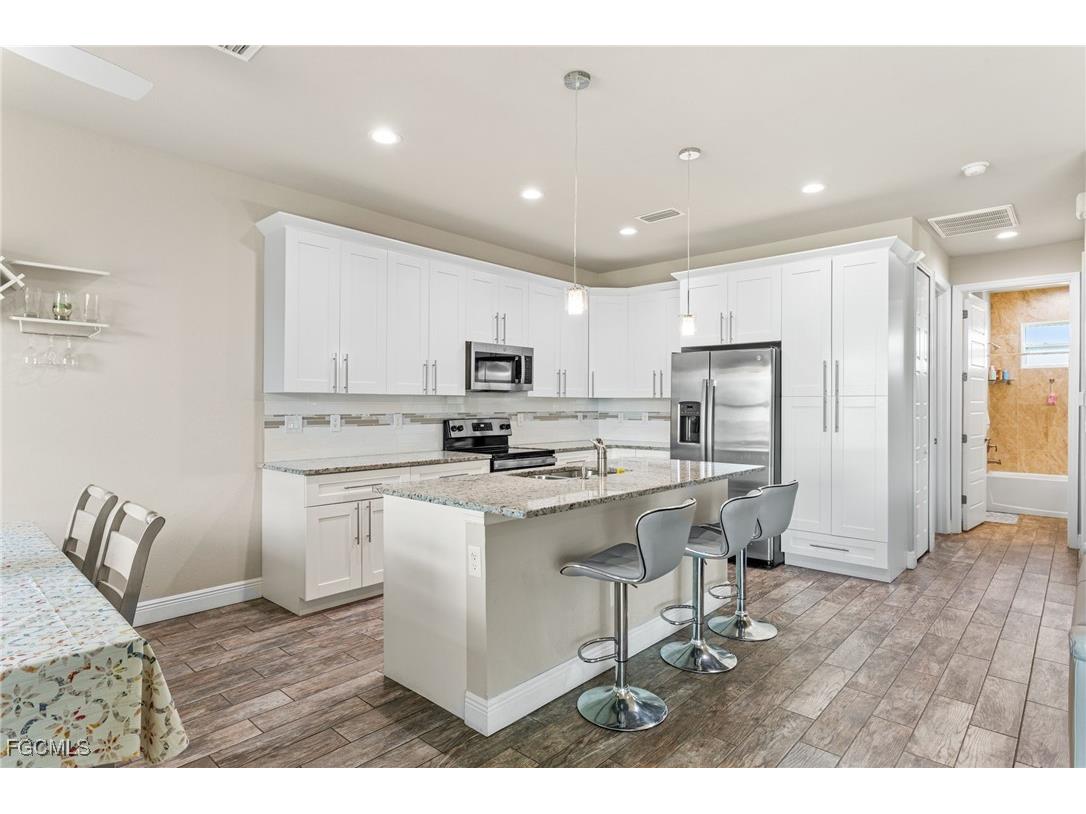 1049 Solar Court Labelle FL 33935 2025018809 image12