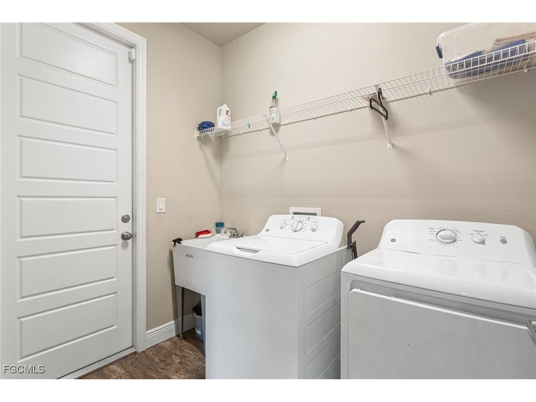 1049 Solar Court Labelle FL 33935 2025018809 image28