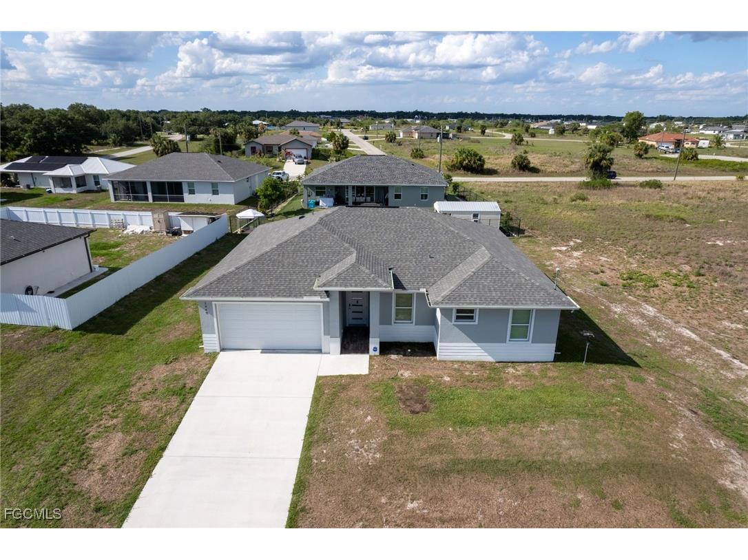 1049 Solar Court Labelle FL 33935 2025018809 image4