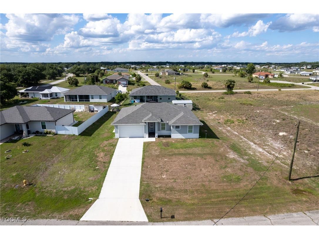 1049 Solar Court Labelle FL 33935 2025018809 image5