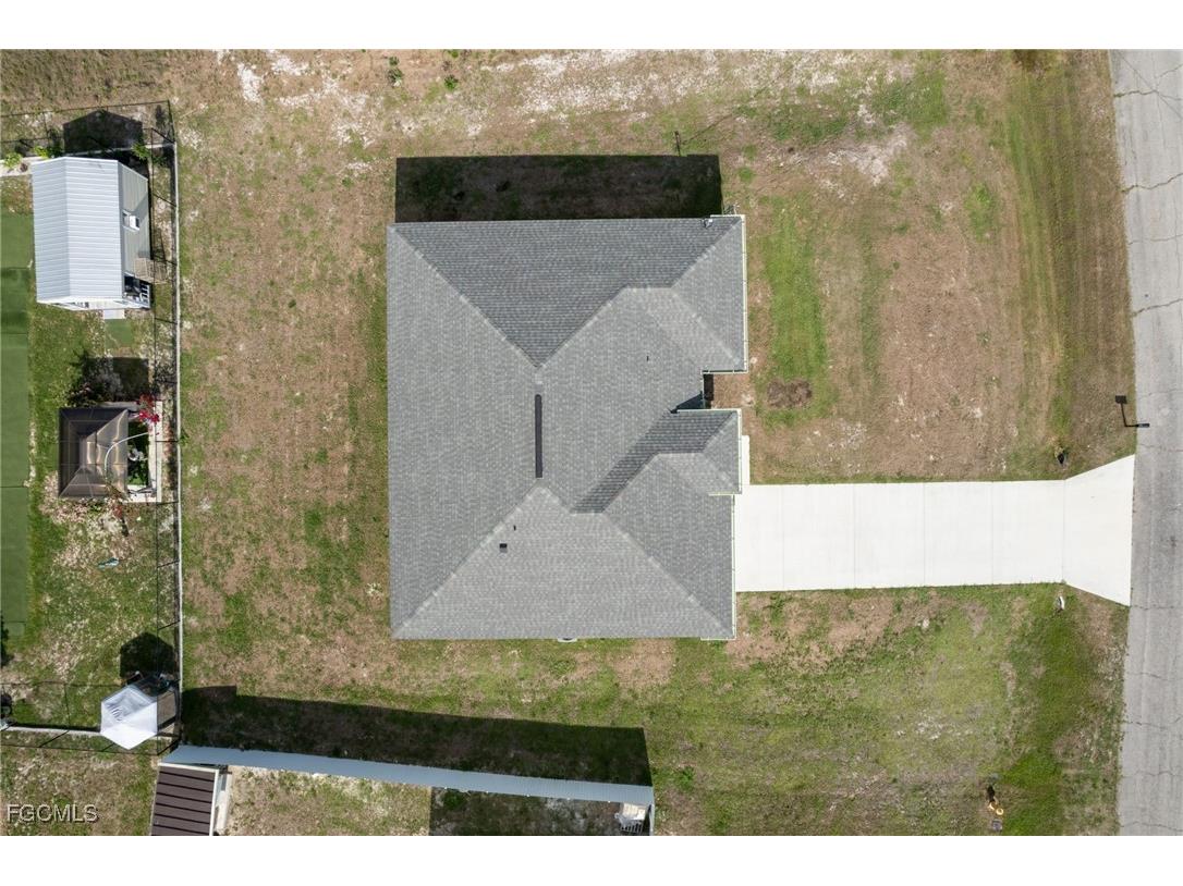 1049 Solar Court Labelle FL 33935 2025018809 image8