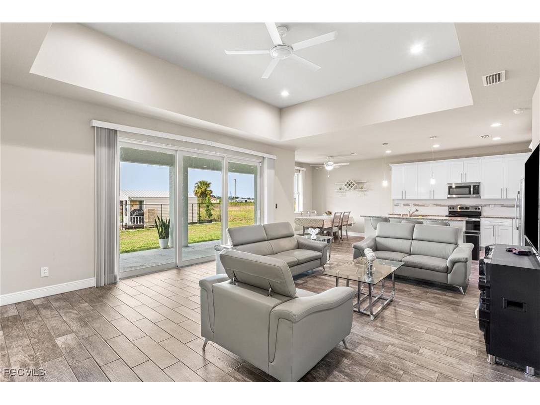 1049 Solar Court Labelle FL 33935 2025018809 image9