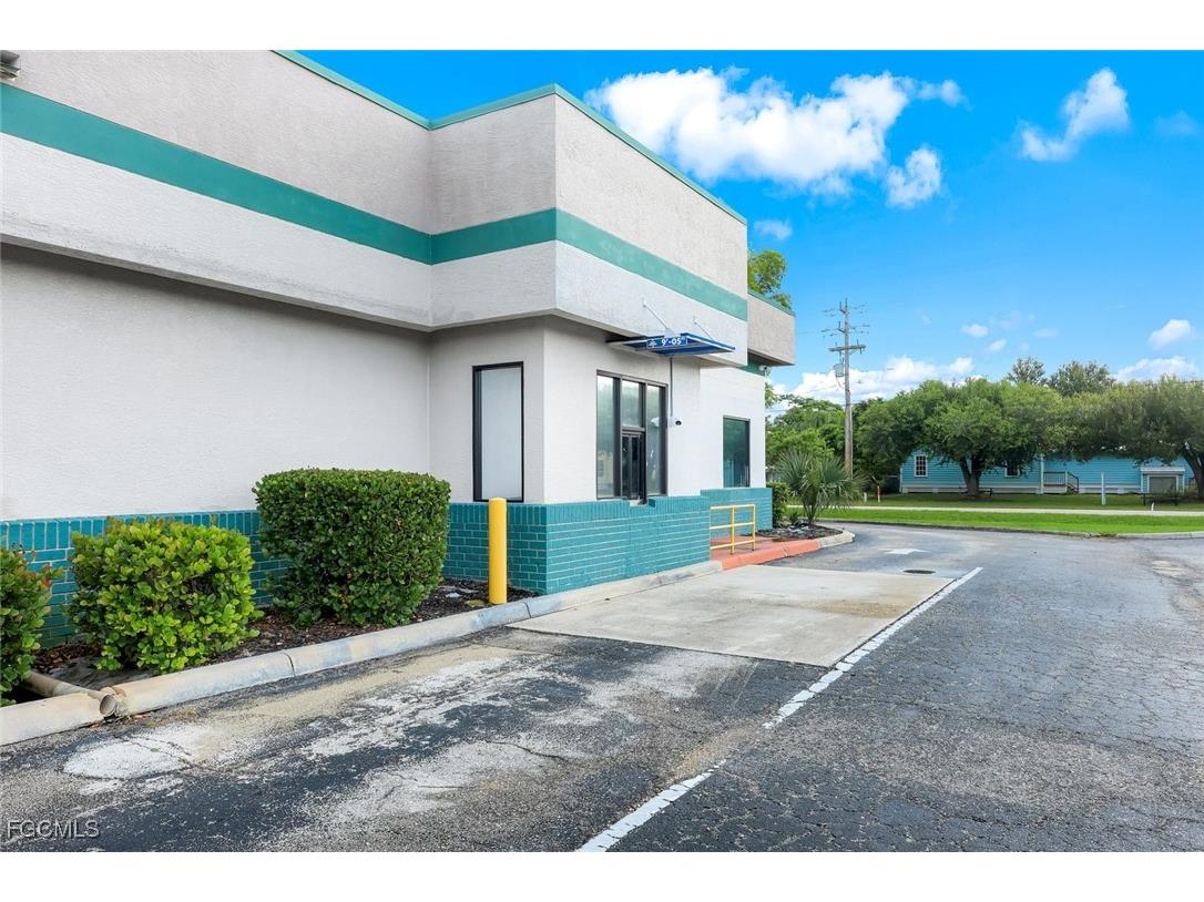 10493 Stringfellow Road Other FL 33956 2025000512 image24