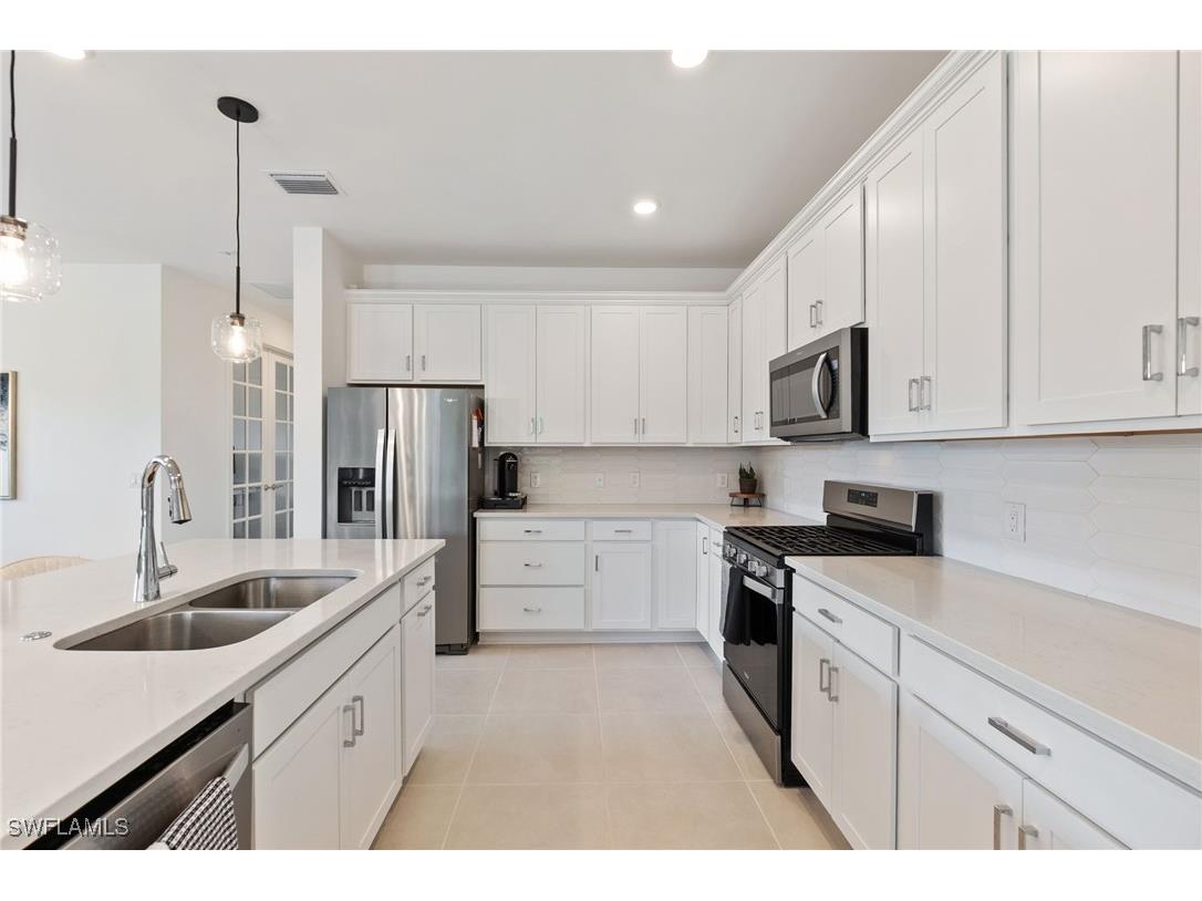 10494 Ventana Lane Naples FL 34120 225084319 image19