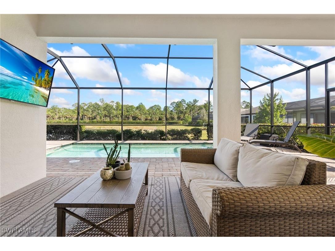 10494 Ventana Lane Naples FL 34120 225084319 image2